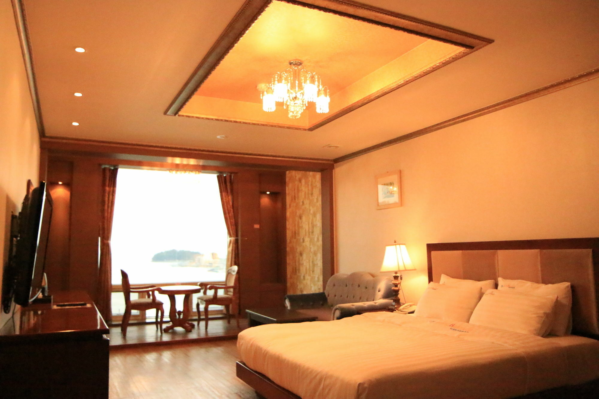 B&Beach Tourist Hotel Yeosu Extérieur photo